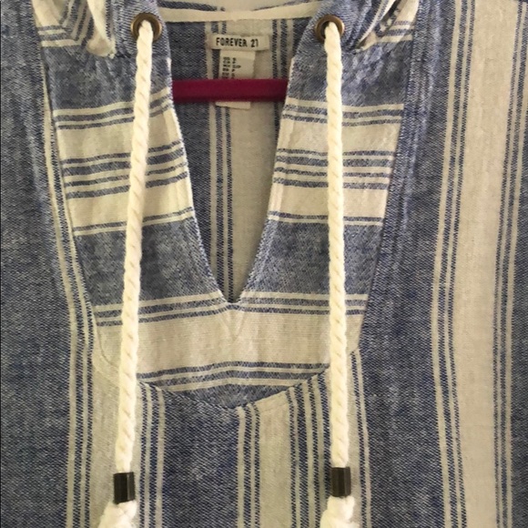 SOLD❗️Forever 21 Aztec style hoodie - Picture 2 of 4